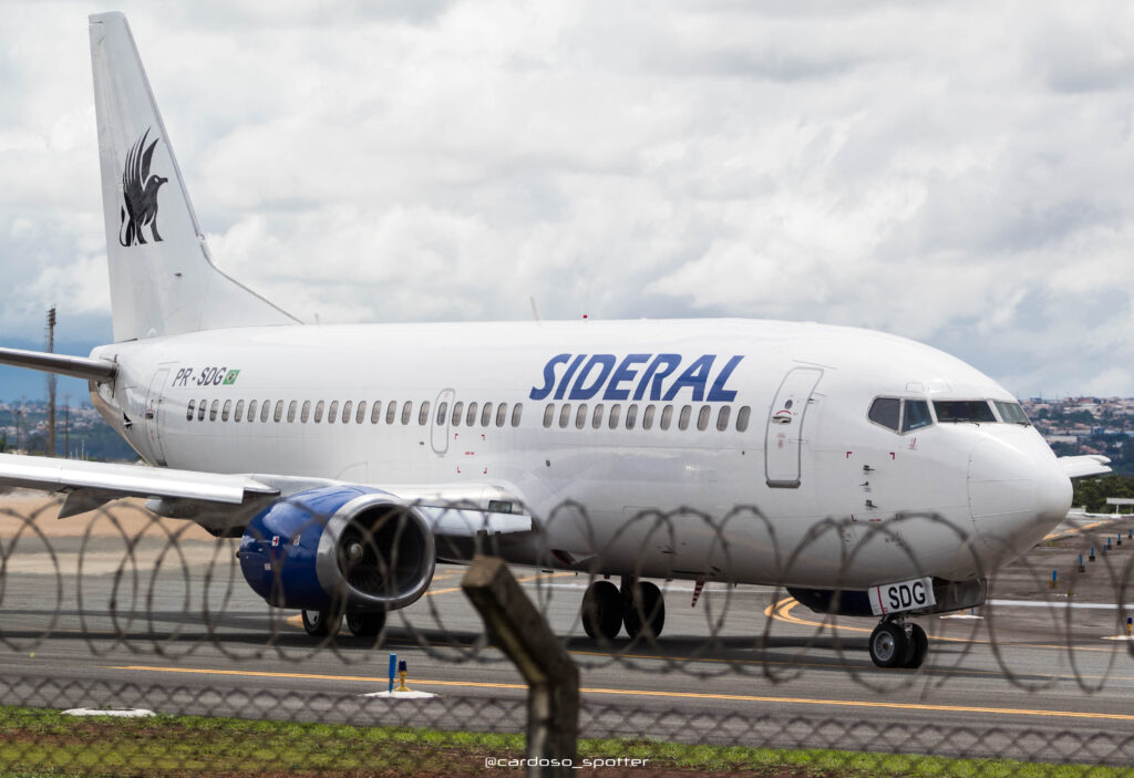 PR-SDG-Boeing-737-33AQC-SIDERAL - fotografar no Aeroporto de Brasília