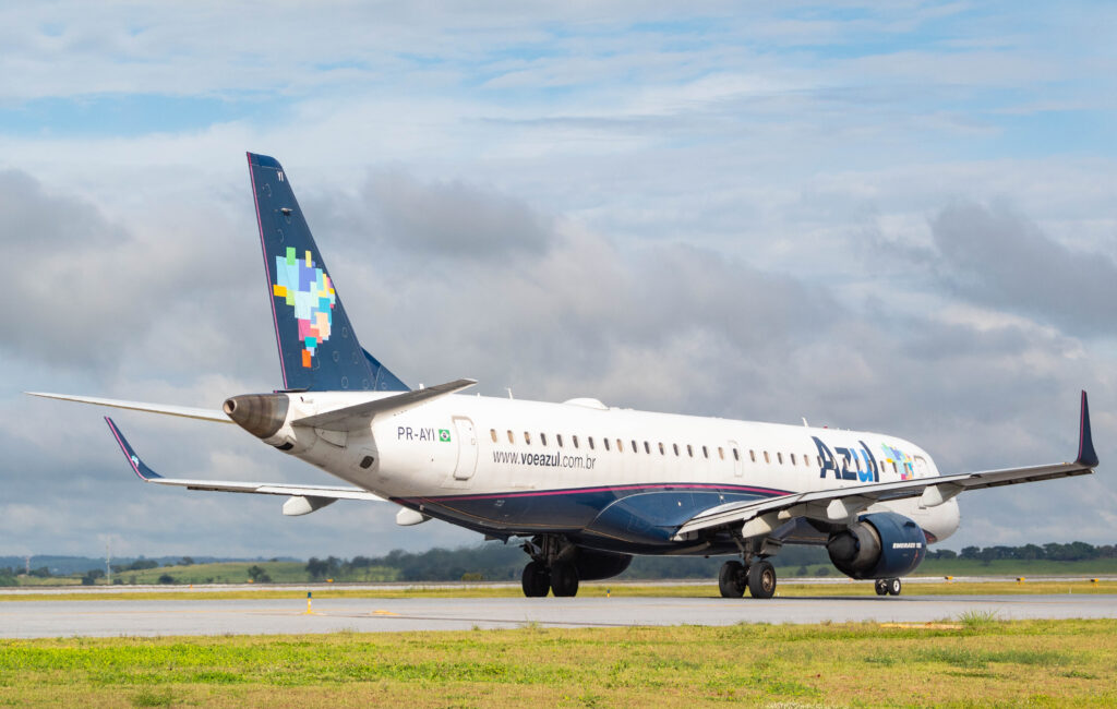 Embraer 195 - PR-AYI - Blog do Spotter