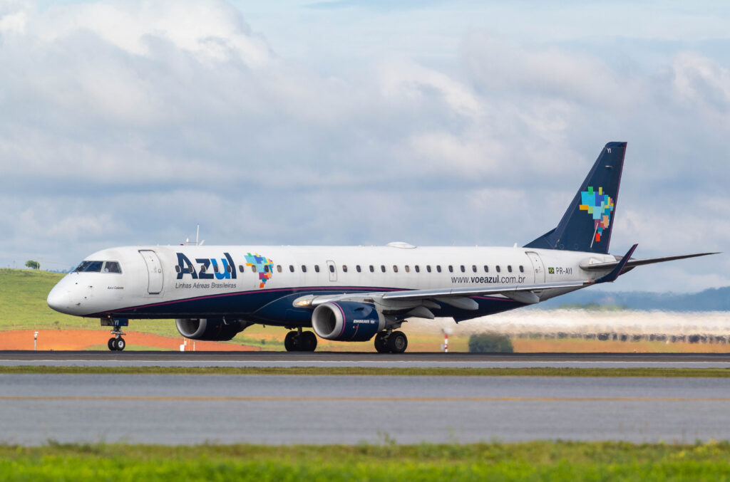 Embraer 195 - PR-AYI - Blog do Spotter