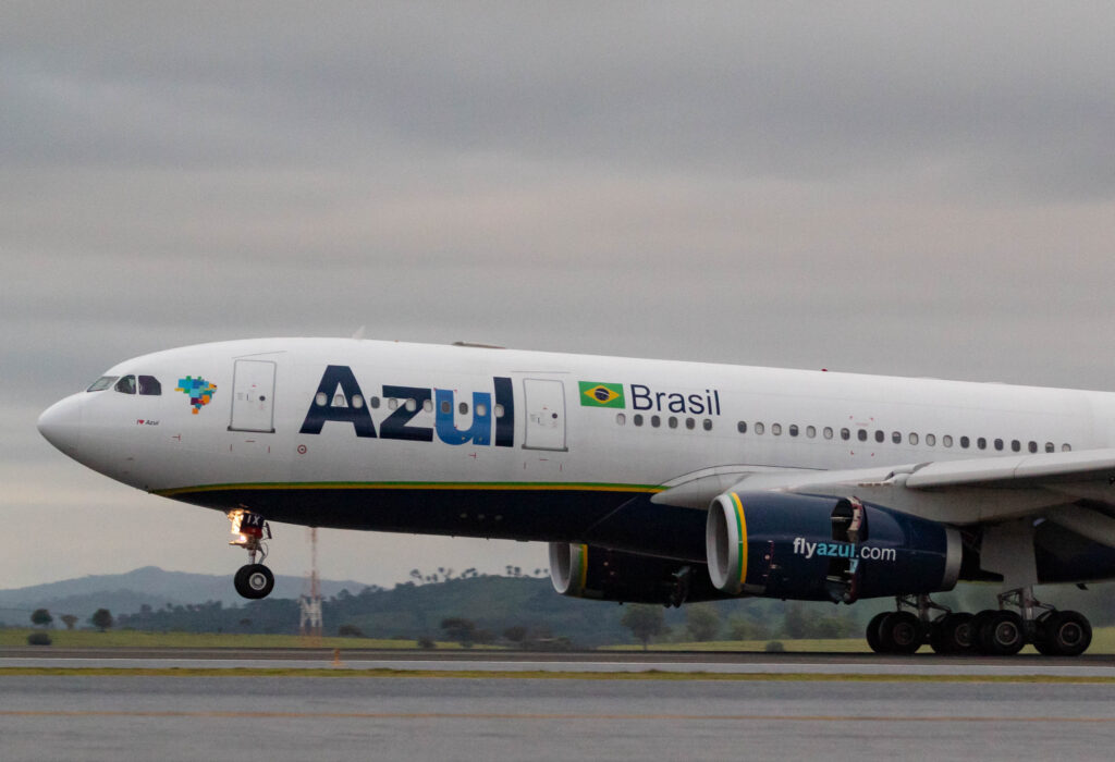 Airbus A330-243 – PR-AIX – Azul Linhas Aéreas