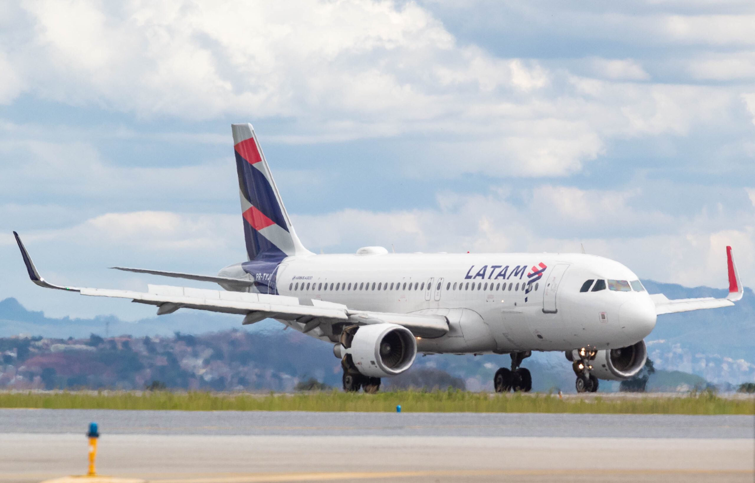 PR-TYJ – Airbus A320-214 WL – LATAM Airlines