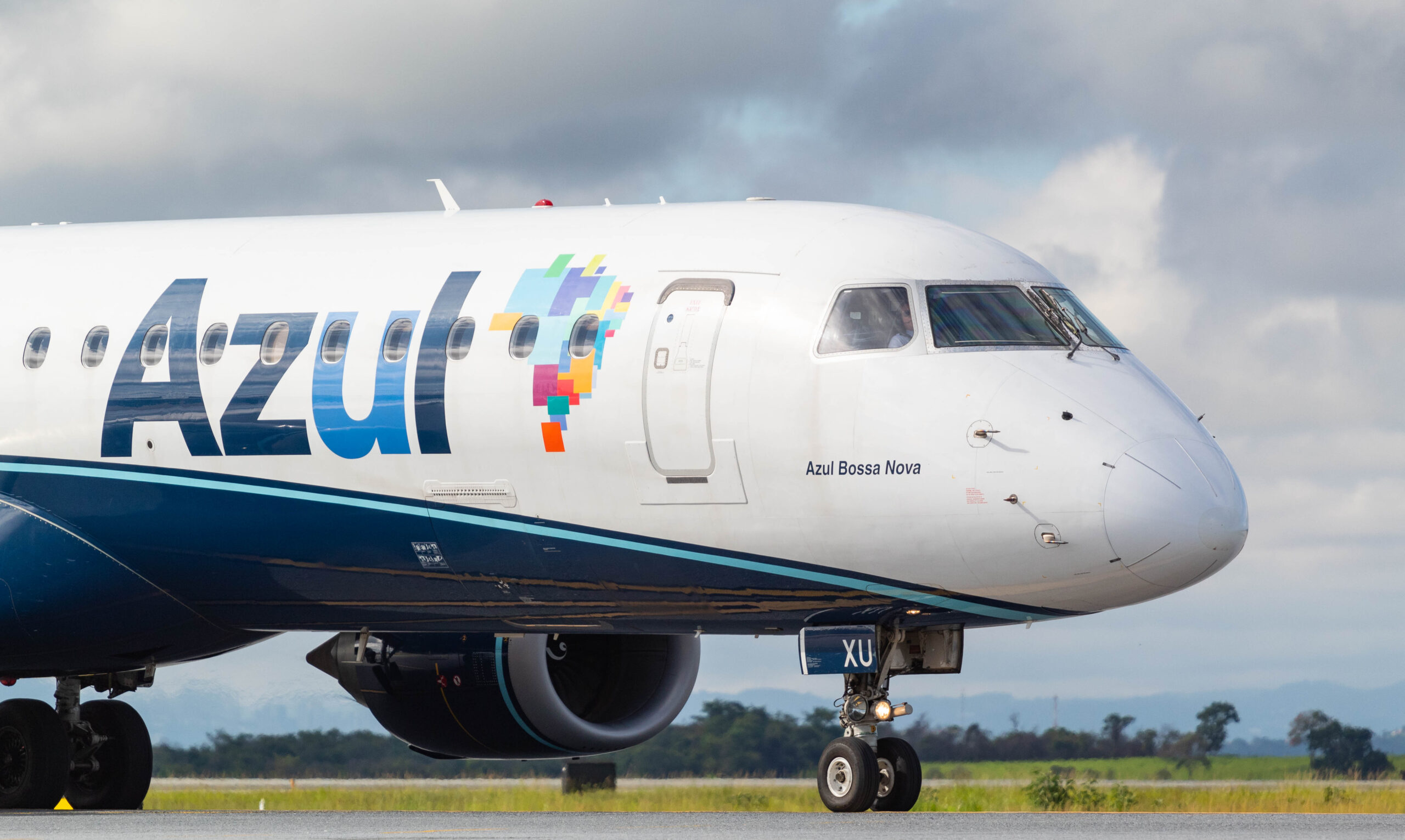PR-AXU – Embraer 195 – Azul Linhas Aéreas