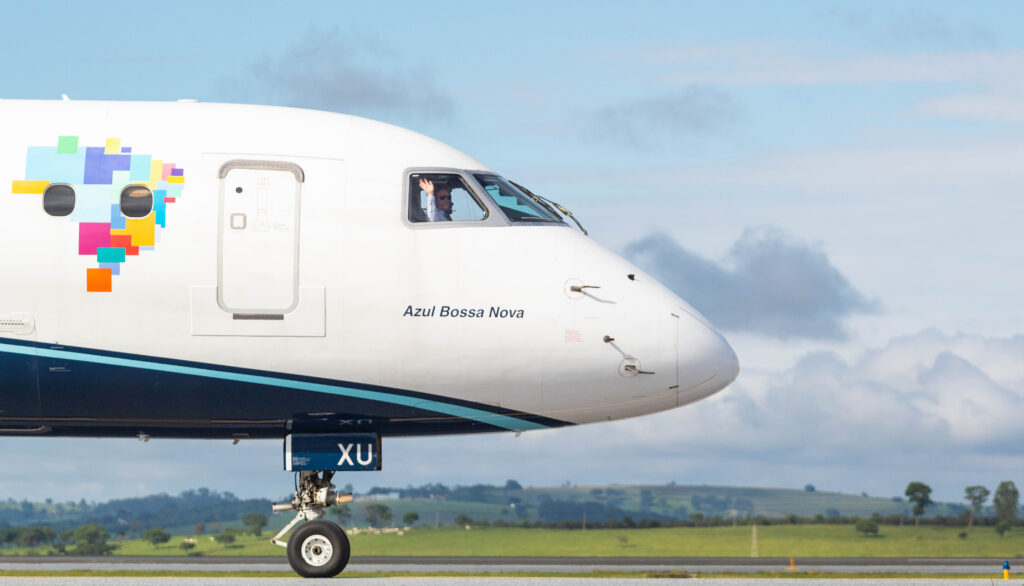 Embraer 195 - PR-AYI - Azul Linhas Aéreas