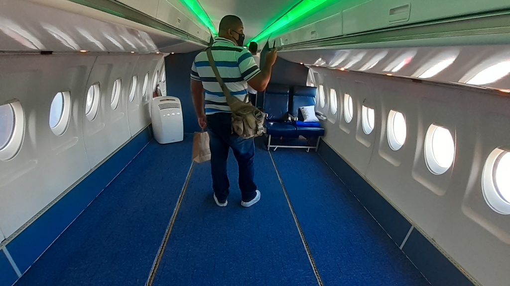 Pan Am Experience - Interior Fokker 100