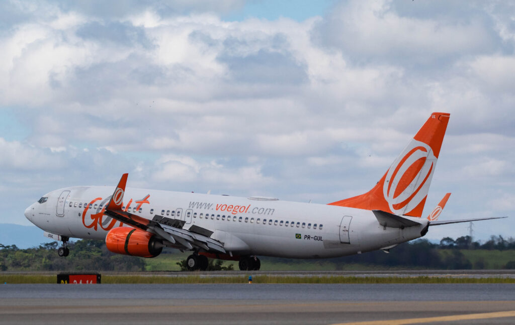 Boeing 737-8EH WL - PR-GUL - GOL Transportes Aéreos - Blog do Spotter