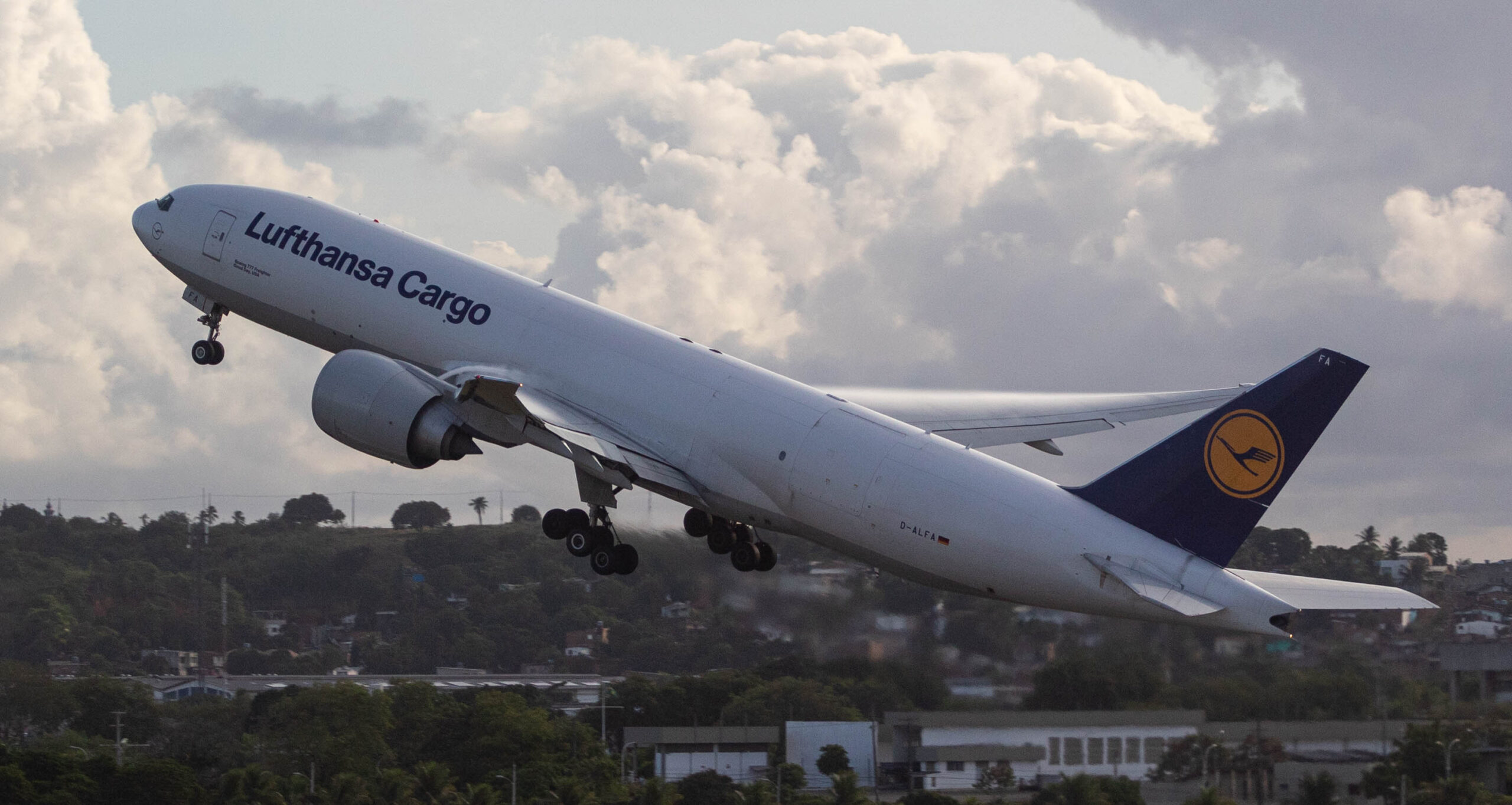 D-ALFA – Boeing 777-FBT – Lufthansa Cargo