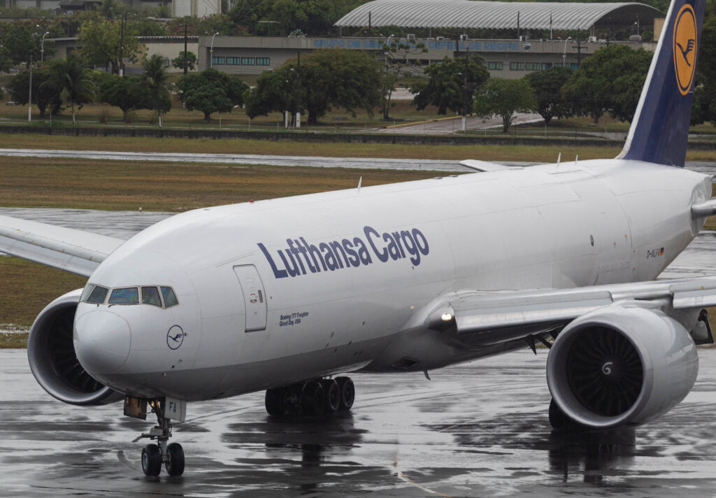 Boeing 777-FTB – D-ALFA – Lufthansa Cargo - Blog do Spotter