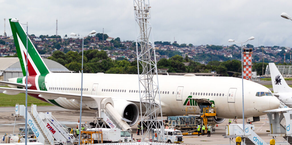 EI-DBL – Boeing 777-243ER – Alitalia