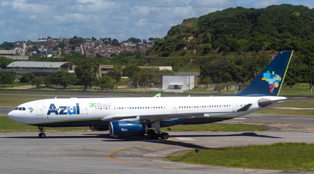 PR-AIW – Airbus A330-243 – Azul Linhas Aéreas - Blog do Spotter