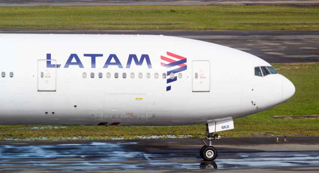 PT-MUI – Boeing 777-32WER – LATAM Airlines Brasil - Blog do Spotter