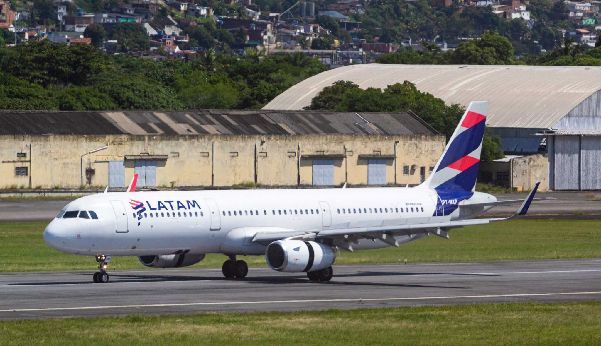 PT-MXP - Airbus A321-231 - LATAM Airlines | BLOG DO SPOTTER