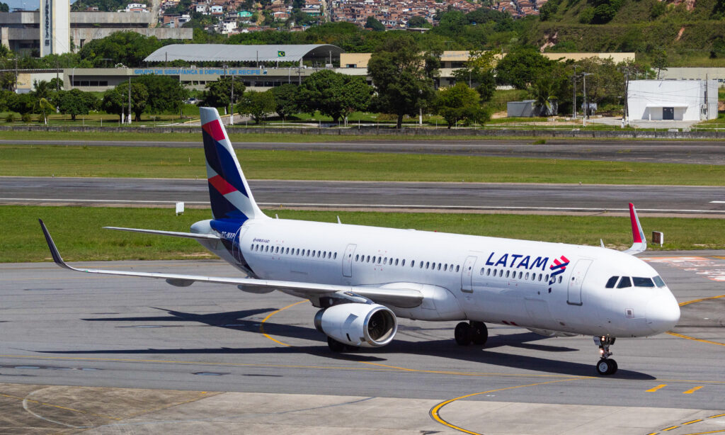 PT-MXP - Airbus A321-231 - LATAM Airlines - Blog do Spotter