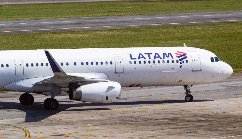 PT-MXP - Airbus A321-231 - LATAM Airlines - Blog do Spotter