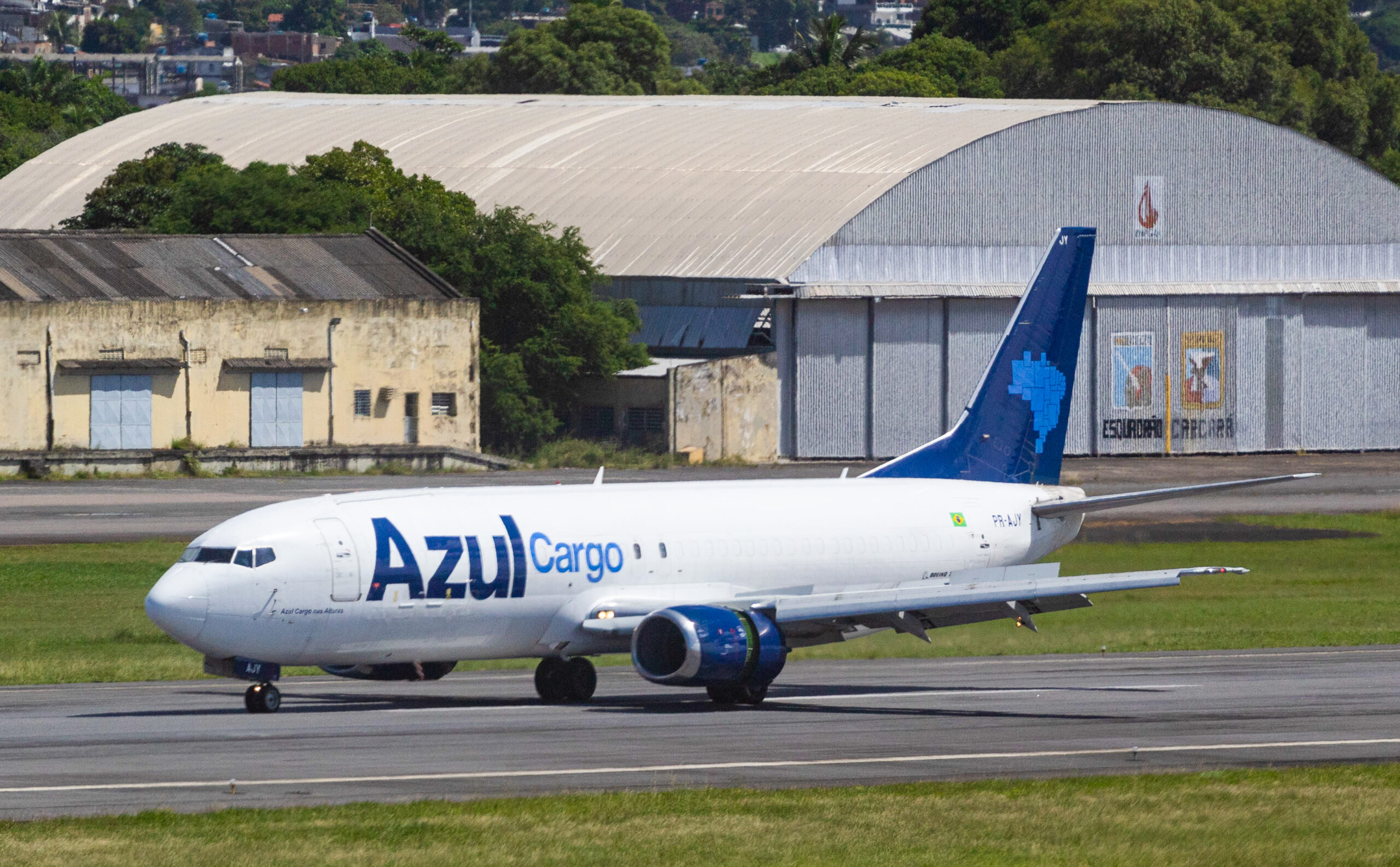 PR-AJY – Boeing 737-48E(SF) – Azul Linhas Aéreas