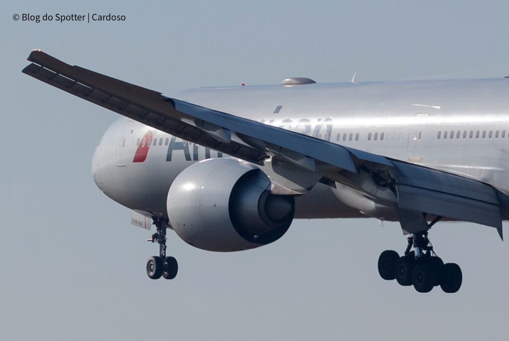 N72IAN – Boeing 777-300ER – American Airlines