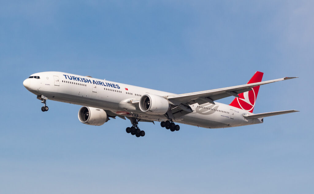 TC-LJD – Boeing 777-3F2(ER) – Turkish Airlines - Blog do Spotter