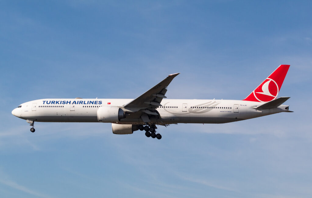 TC-LJD – Boeing 777-3F2(ER) – Turkish Airlines - Blog do Spotter