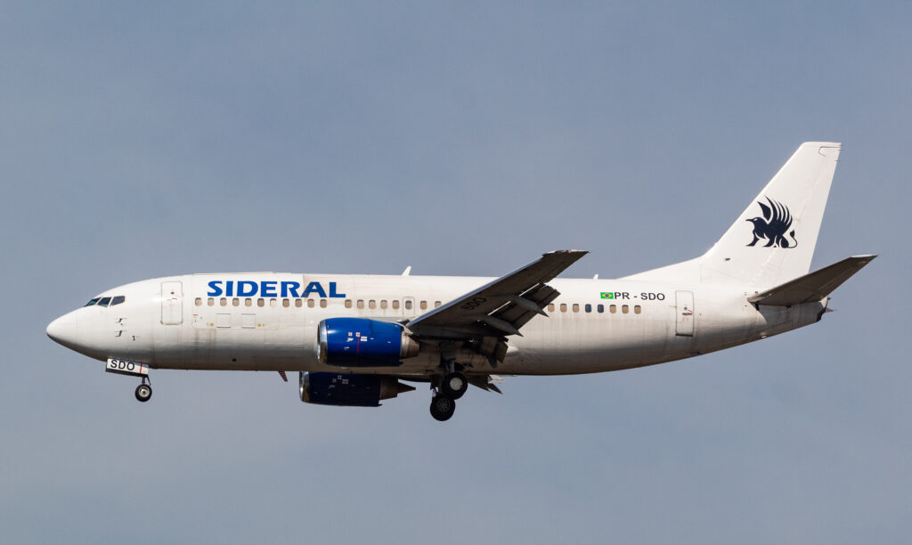 PR-SDO – Boeing 737-3B3(QC) – Sideral Linhas Aéreas - Blog do Spotter