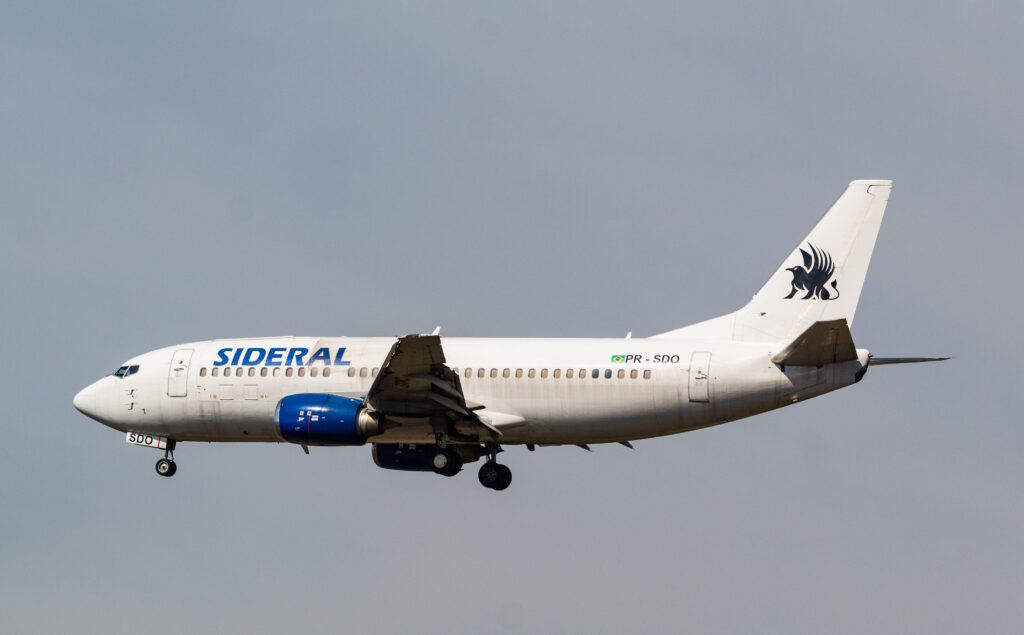 PR-SDO – Boeing 737-3B3(QC) – Sideral Linhas Aéreas - Blog do Spotter