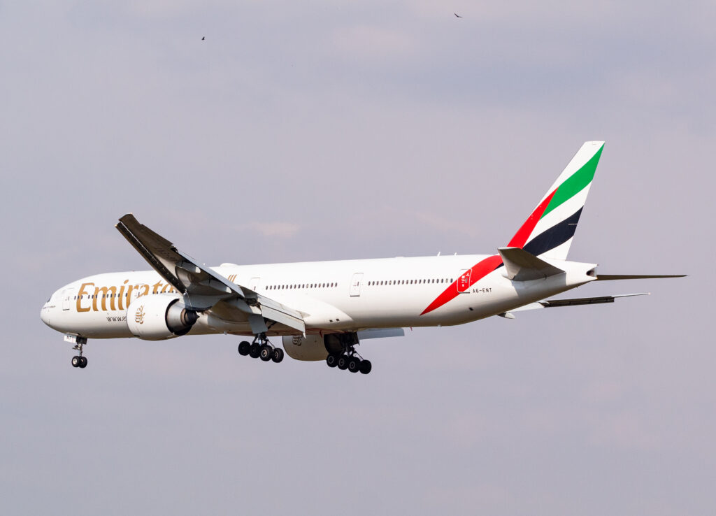 A6-ENT – Boeing 777-31HER – Emirates - Blog do Spotter