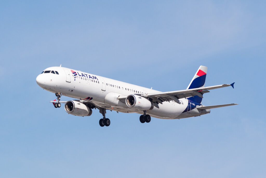 PT-MXA - Airbus A321-231 - LATAM Airlines - Blog do Spotter