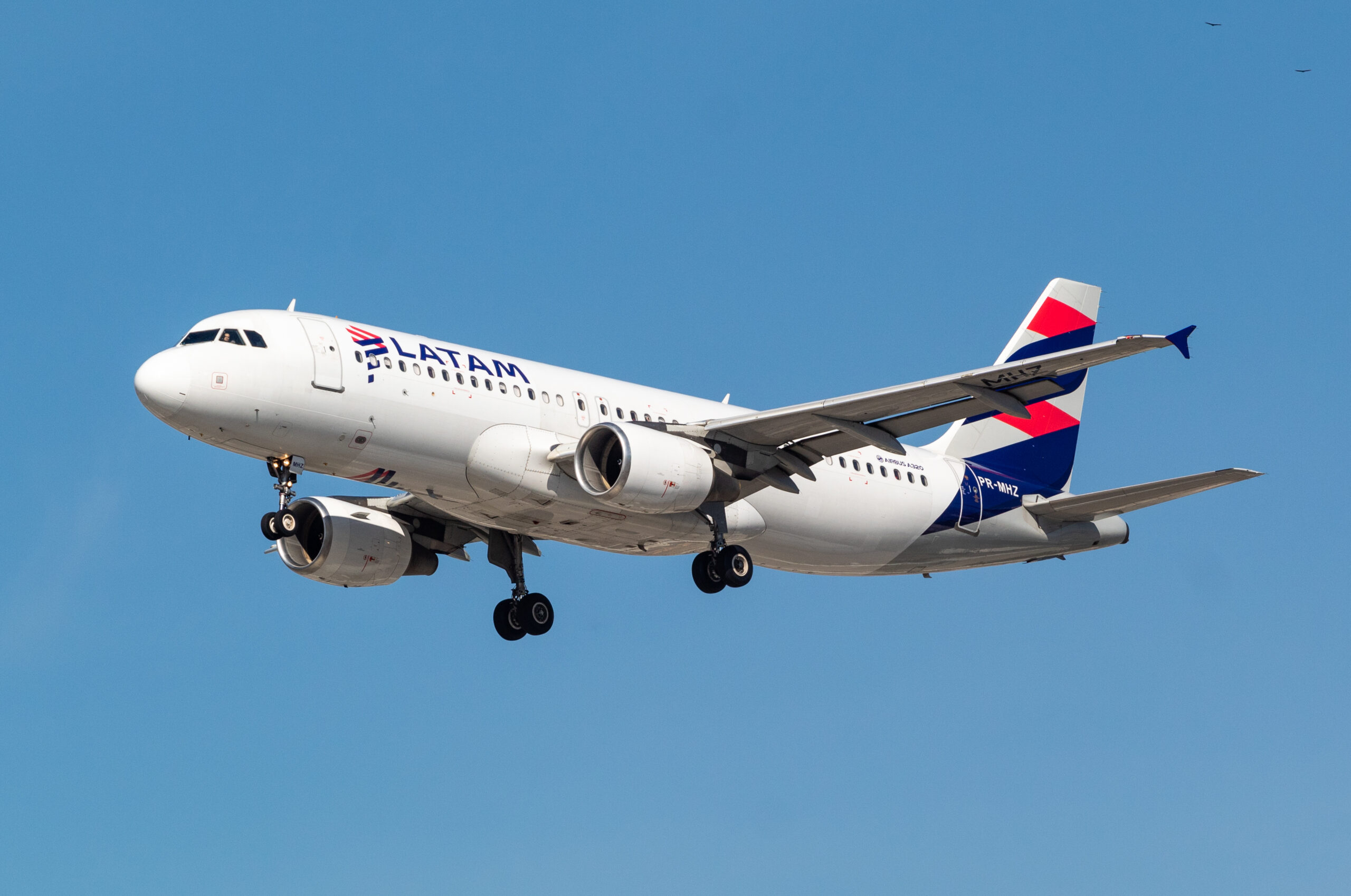 PR-MHZ – Airbus A320-214 – LATAM Airlines