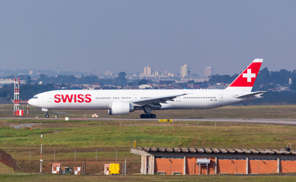 HB-JND – Boeing 777-3DE(ER) – SWISS - Blog do Spotter