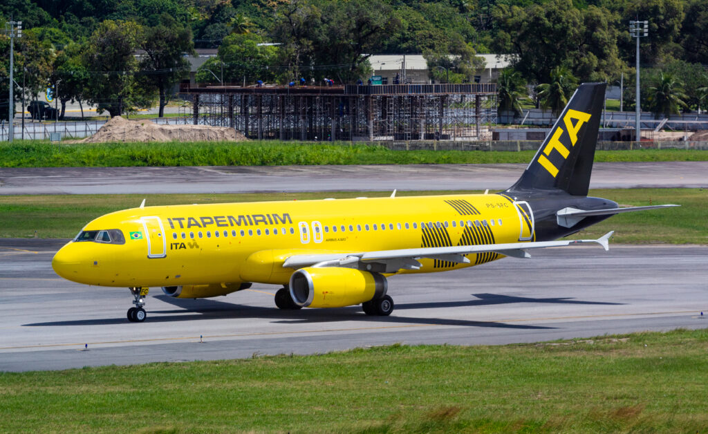 Batismo do PS-SFC da ITA em Recife - Airbus A320-232 - Itapemirim Transportes Aéreos - Blog do Spotter