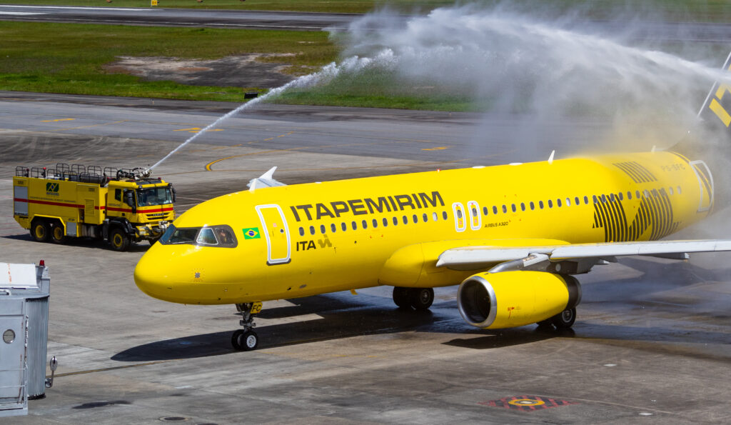 Batismo do PS-SFC da ITA em Recife - Airbus A320-232 - Itapemirim Transportes Aéreos - Blog do Spotter