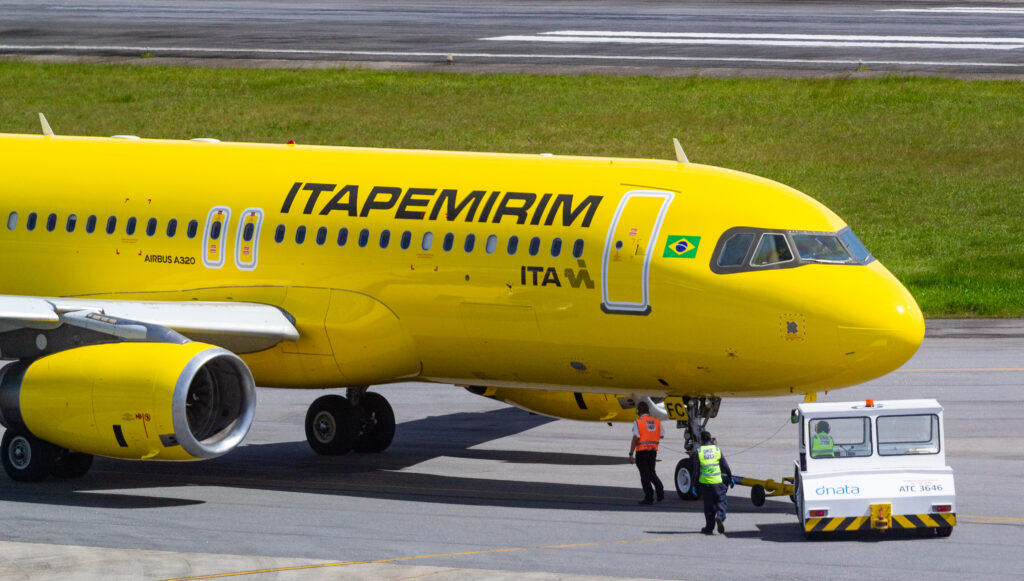 Batismo do PS-SFC da ITA em Recife - Airbus A320-232 - Itapemirim Transportes Aéreos - Blog do Spotter