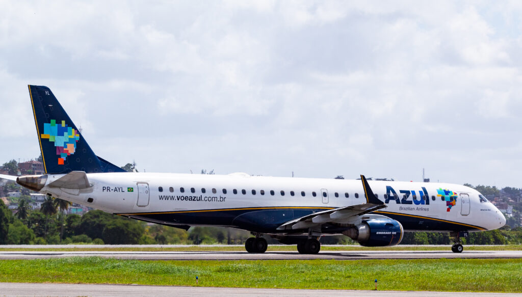 PR-AYL - Embraer 195 -Azul Linhas Aéreas - Blog do Spotter