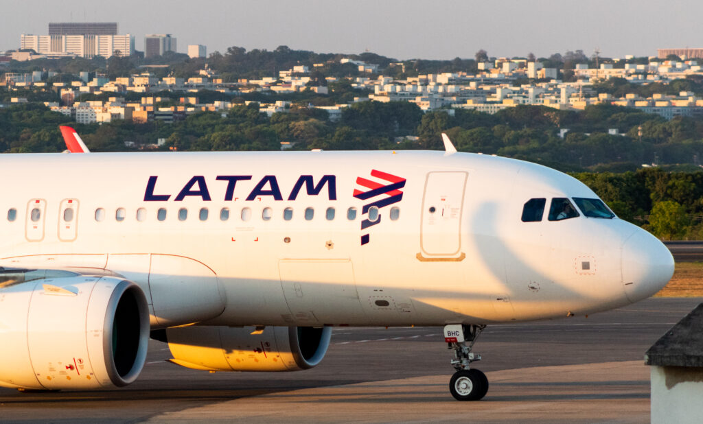 CC-BHC - Airbus A320-271N - LATAM Airlines Chile - Blog do Spotter