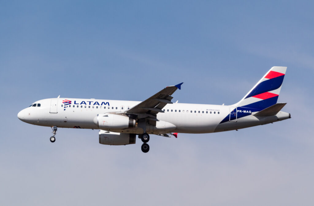 PR-MAG - Airbus A320-232 - LATAM Airlines - Blog do