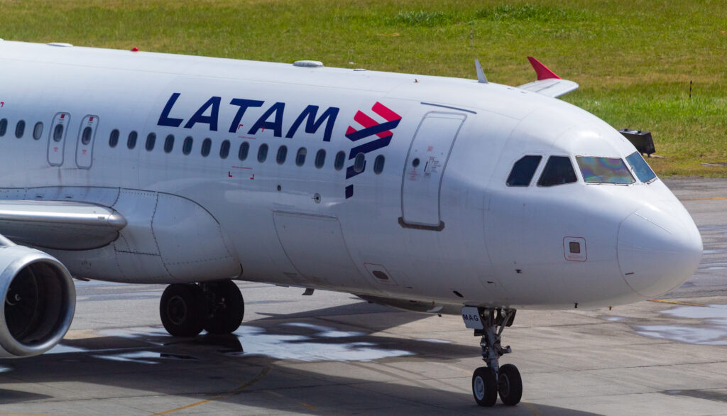 PR-MAG - Airbus A320-232 - LATAM Airlines - Blog do Spotter