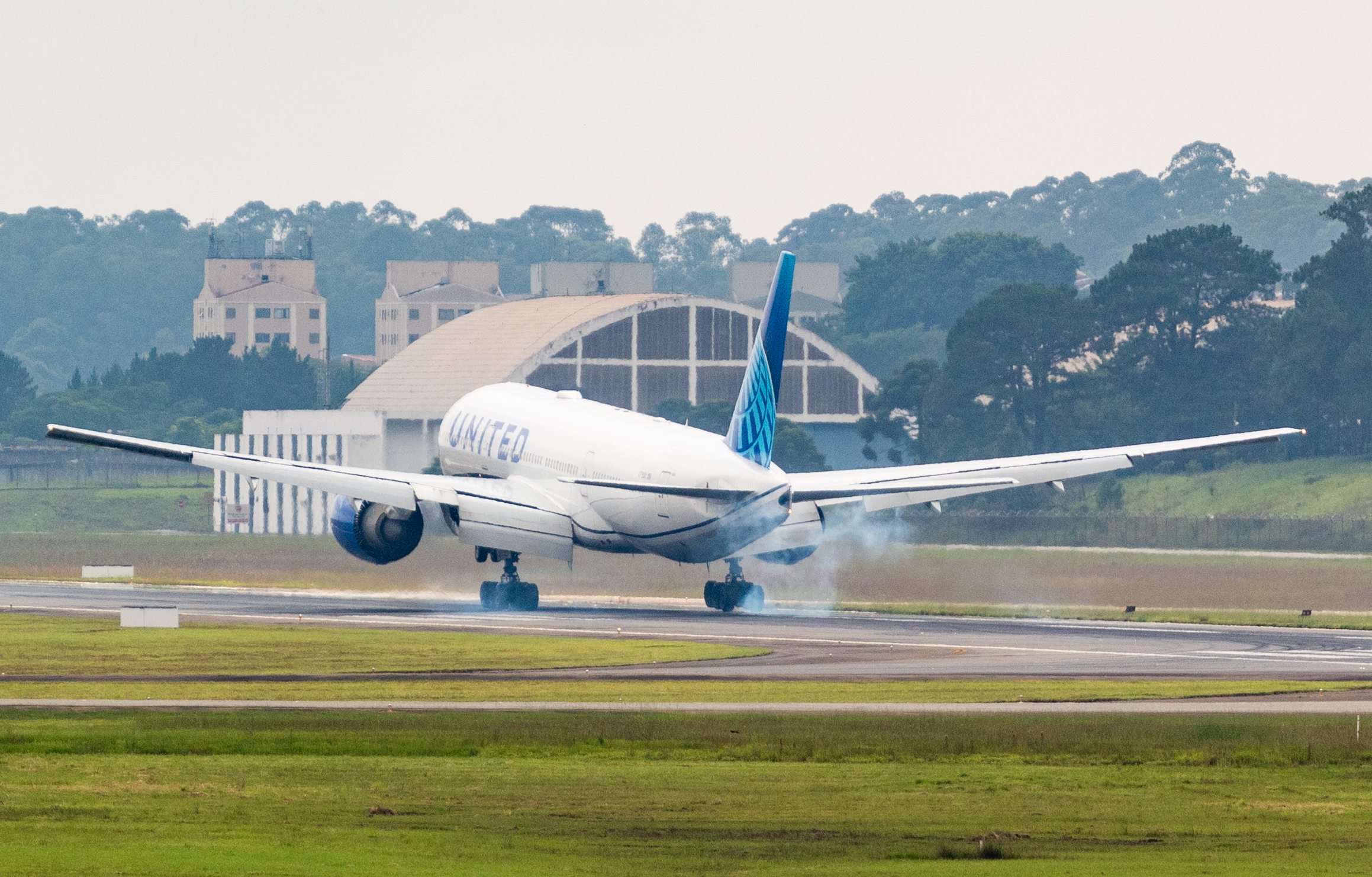 N790II – Boeing 777-200 – United Airlines - Blog do Spotter