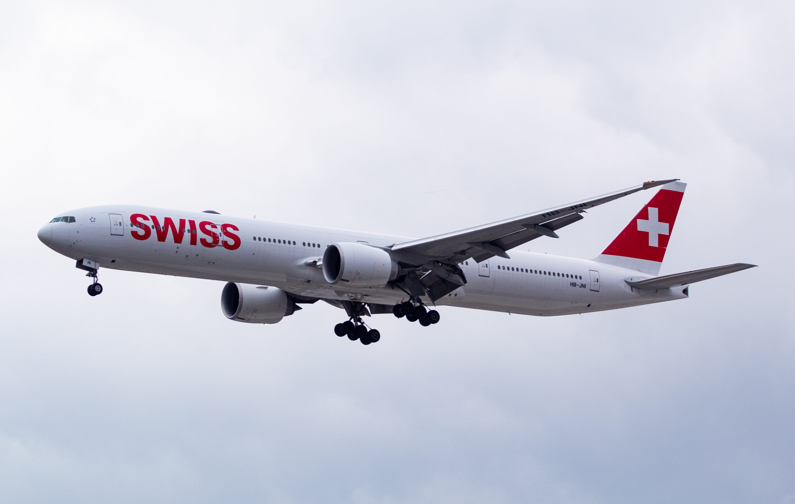 HB-JNI - Boeing 777-3DEER - Swiss - Blog do Spotter