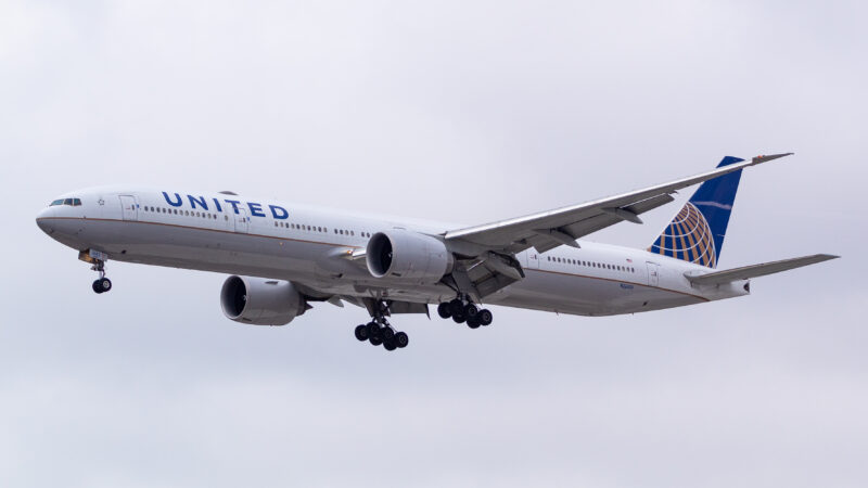 N2243U – Boeing 777-322ER – United Airlines