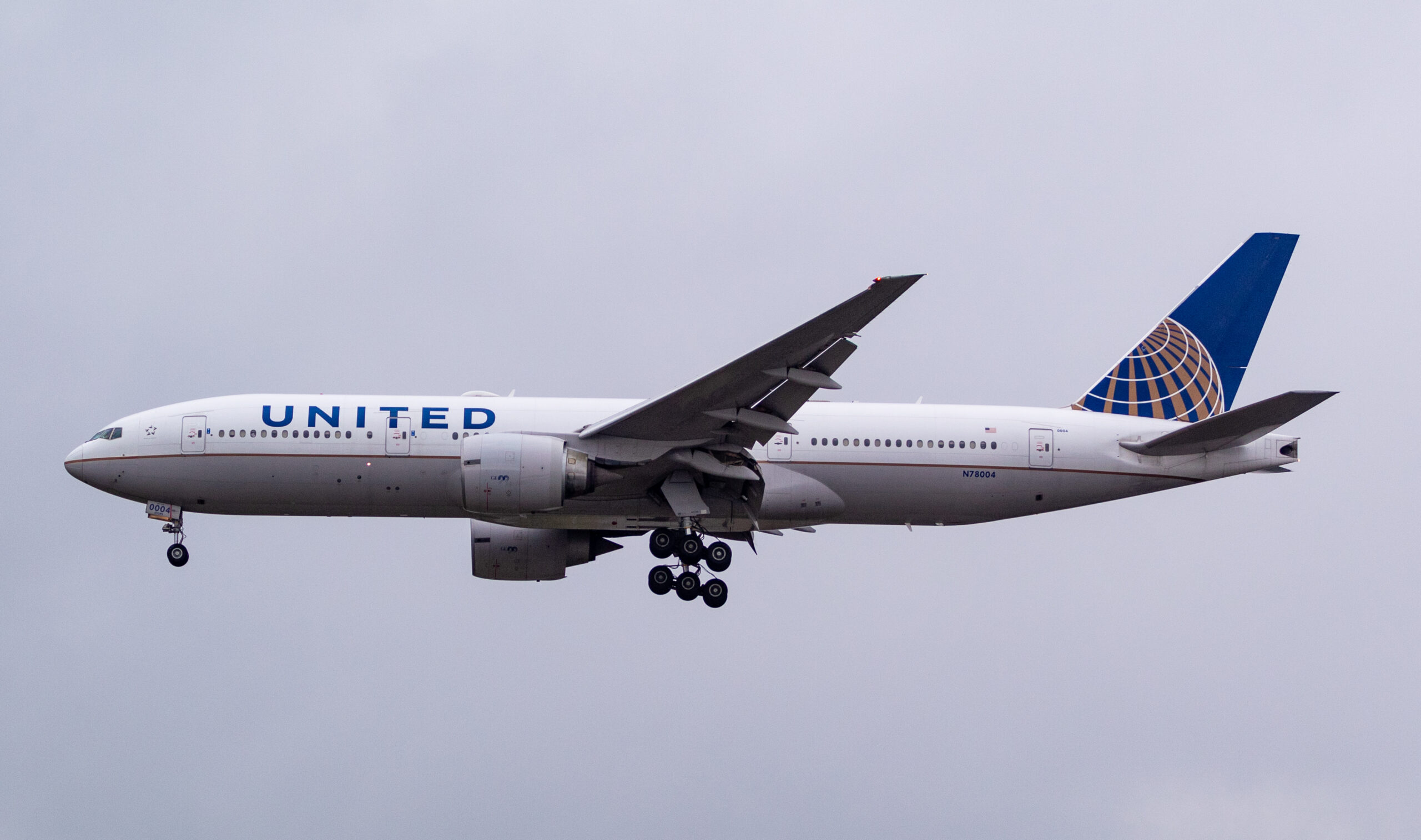 N78004 – Boeing 777-224(ER) – United Airlines - Blog do Spotter