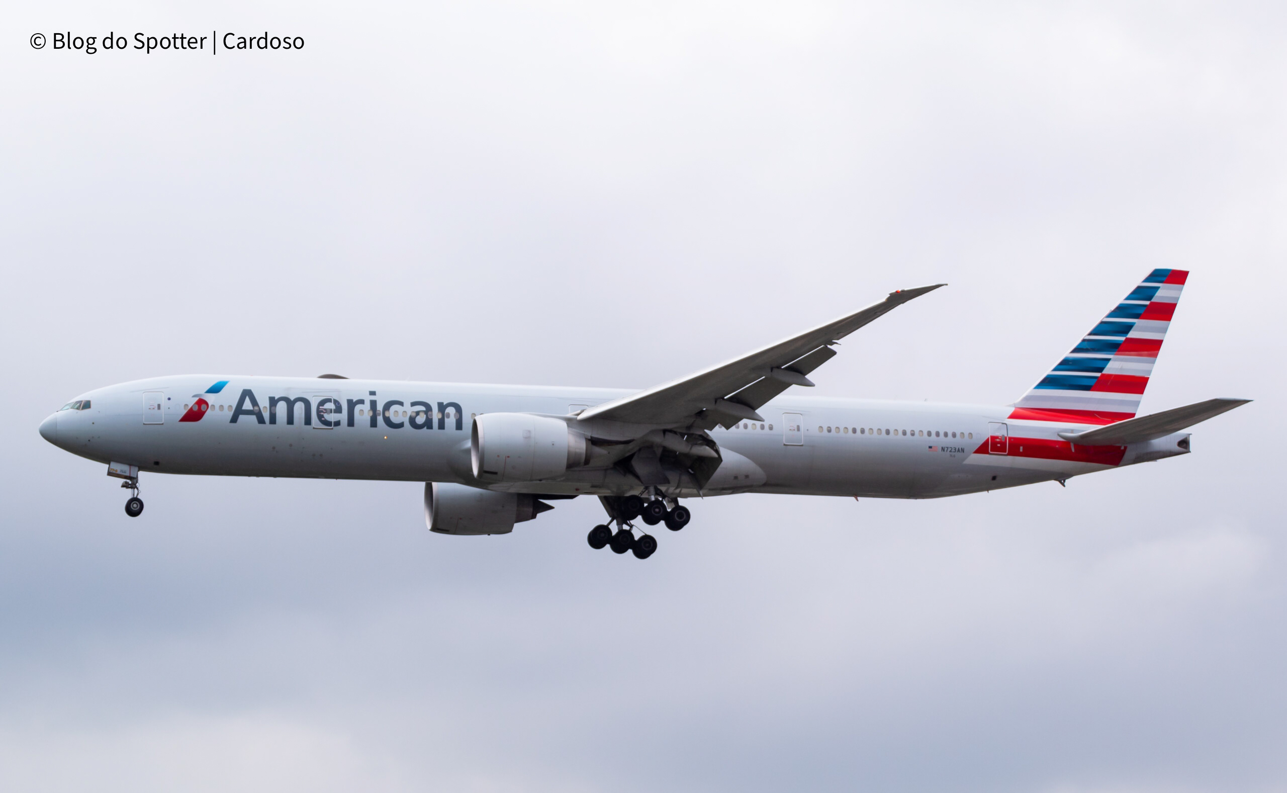 N723AN - Boeing 777-323ER - American Airlines