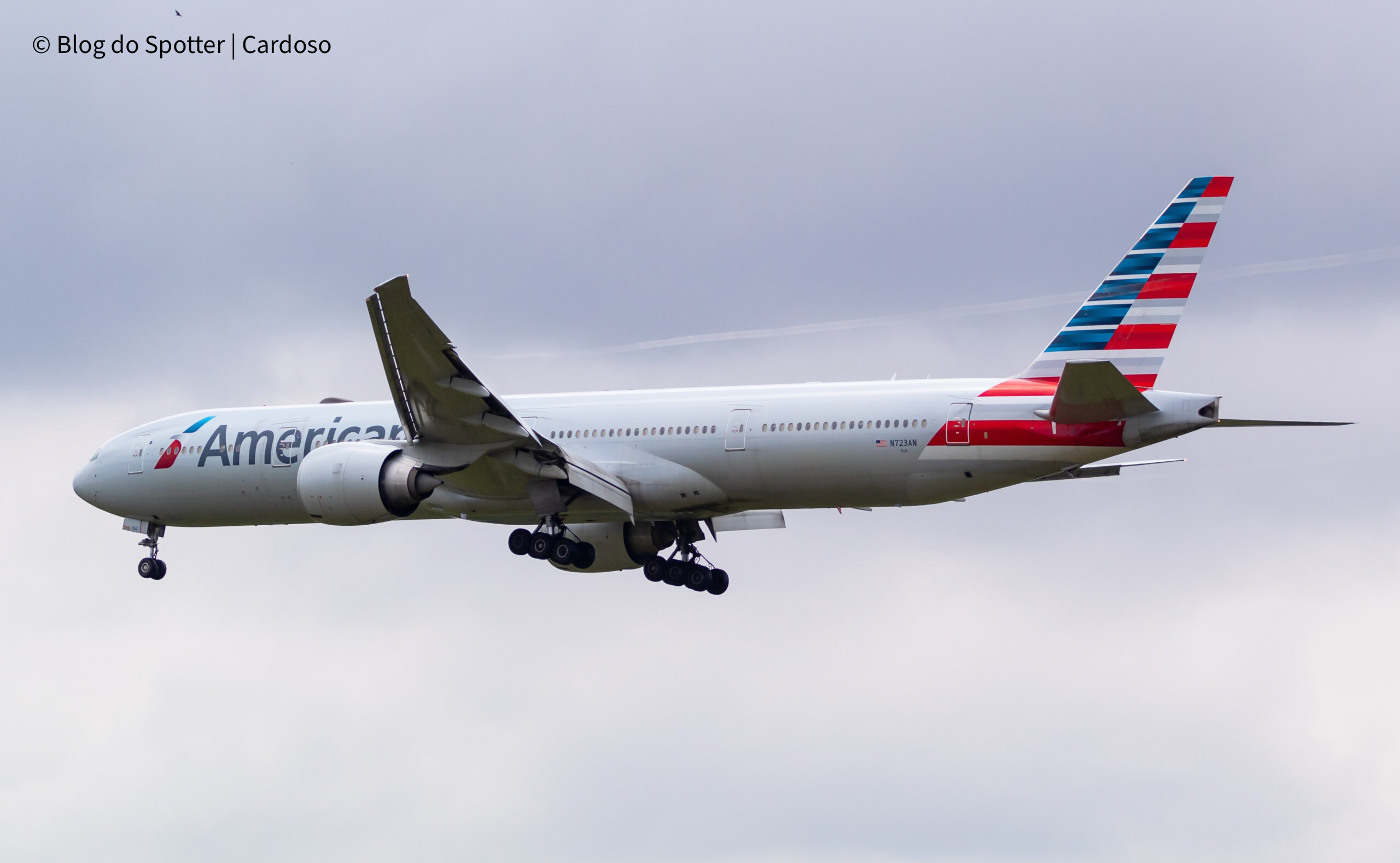 N723AN - Boeing 777-323ER - American Airlines