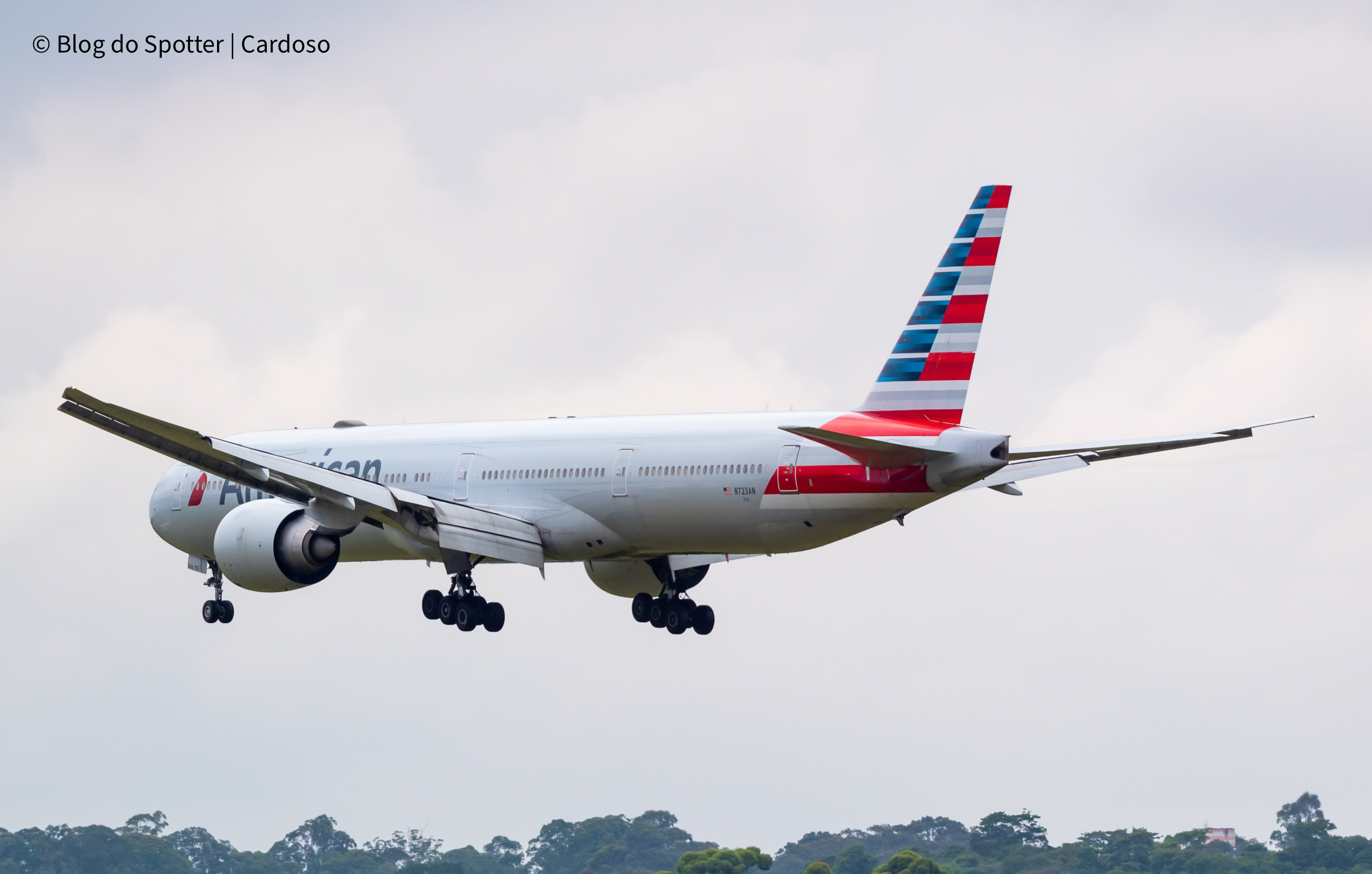 N723AN - Boeing 777-323ER - American Airlines
