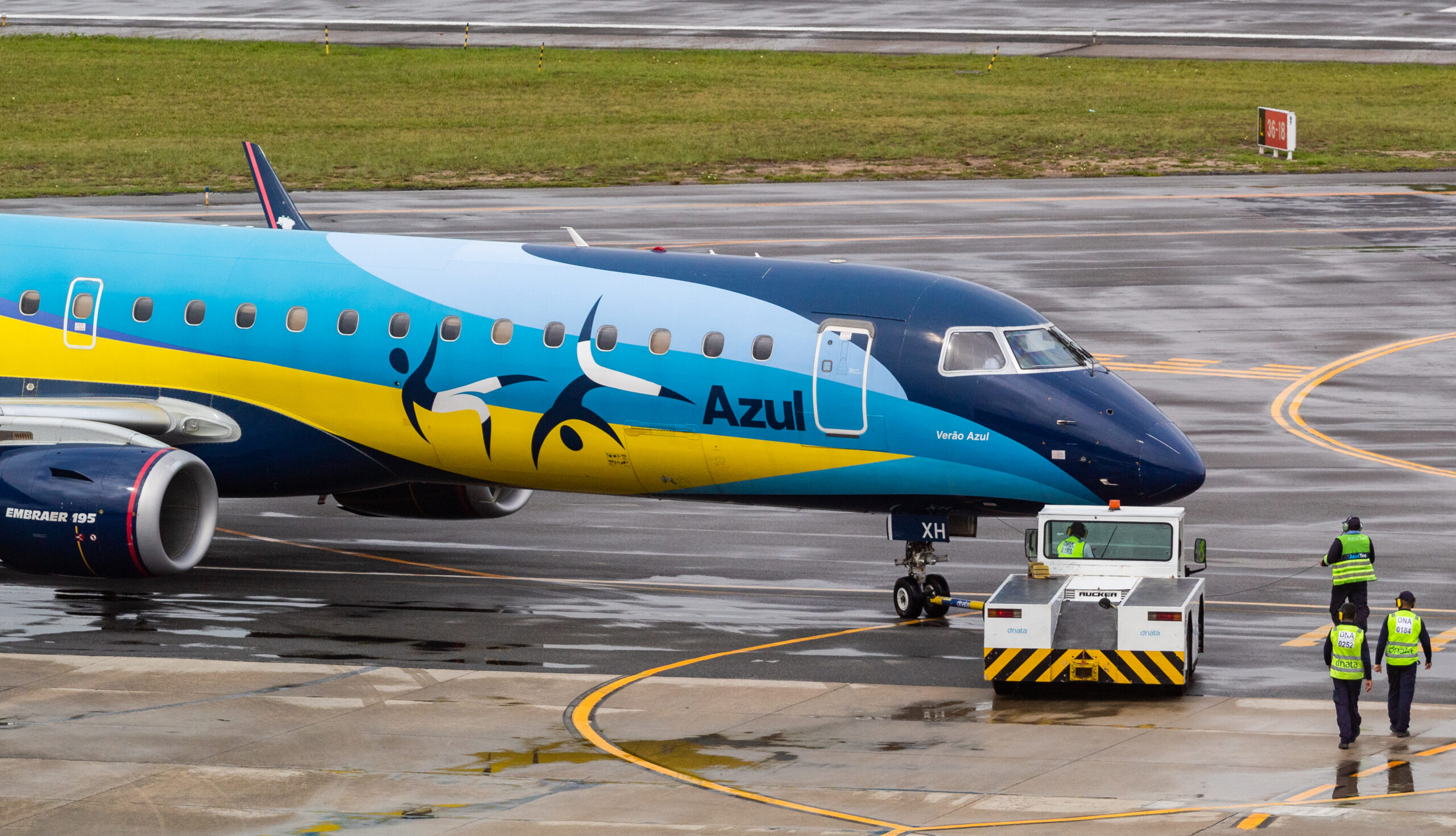 PR-AXH – Embraer 195 – Azul Linhas Aéreas - Blog do Spotter