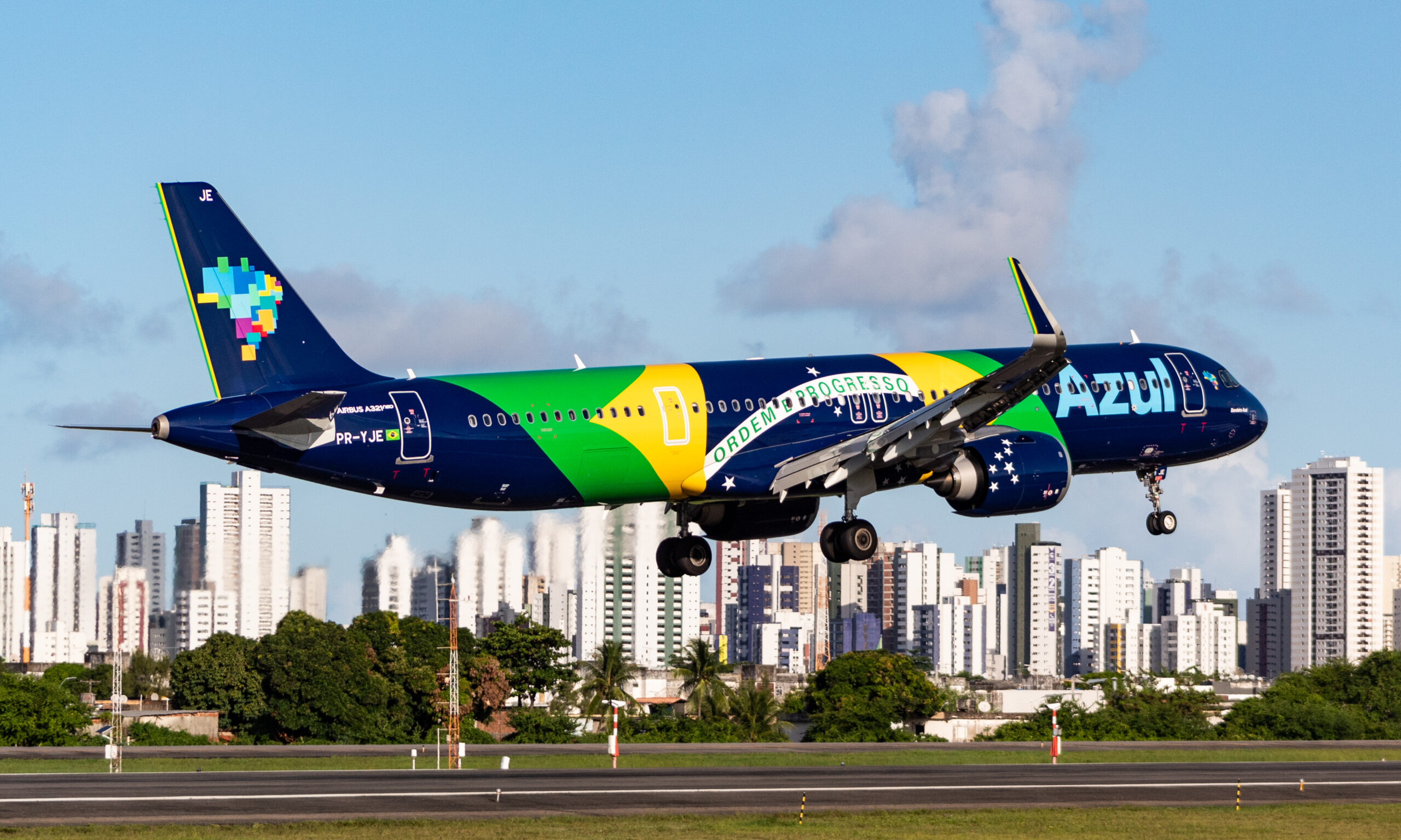 PR-YJE - Airbus A321 NEO - AZUL Linhas Aéreas - Blog do Spotter