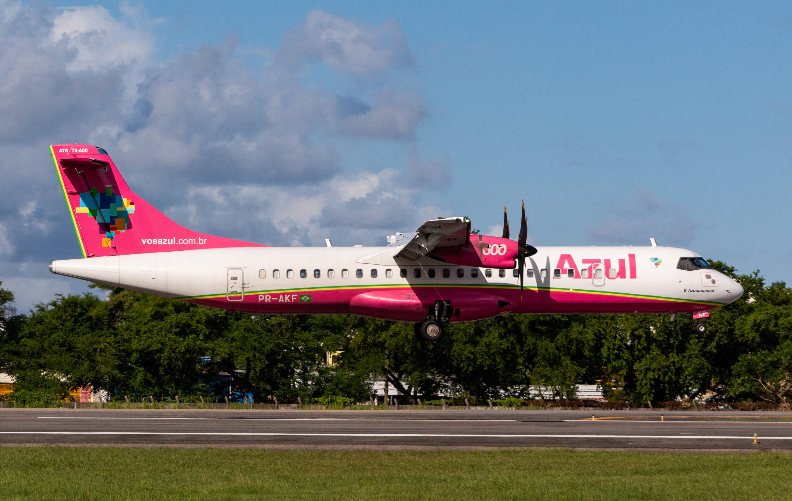 PR-AKF - ATR 72-600 - Azul Linhas Aéreas - Blog do Spotter