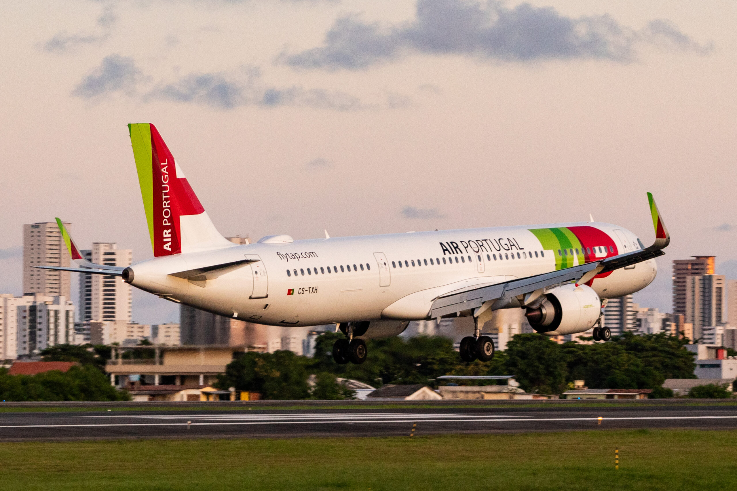 CS-TXH – Airbus A321 NEO – TAP Air Portugal - Blog do Spotter