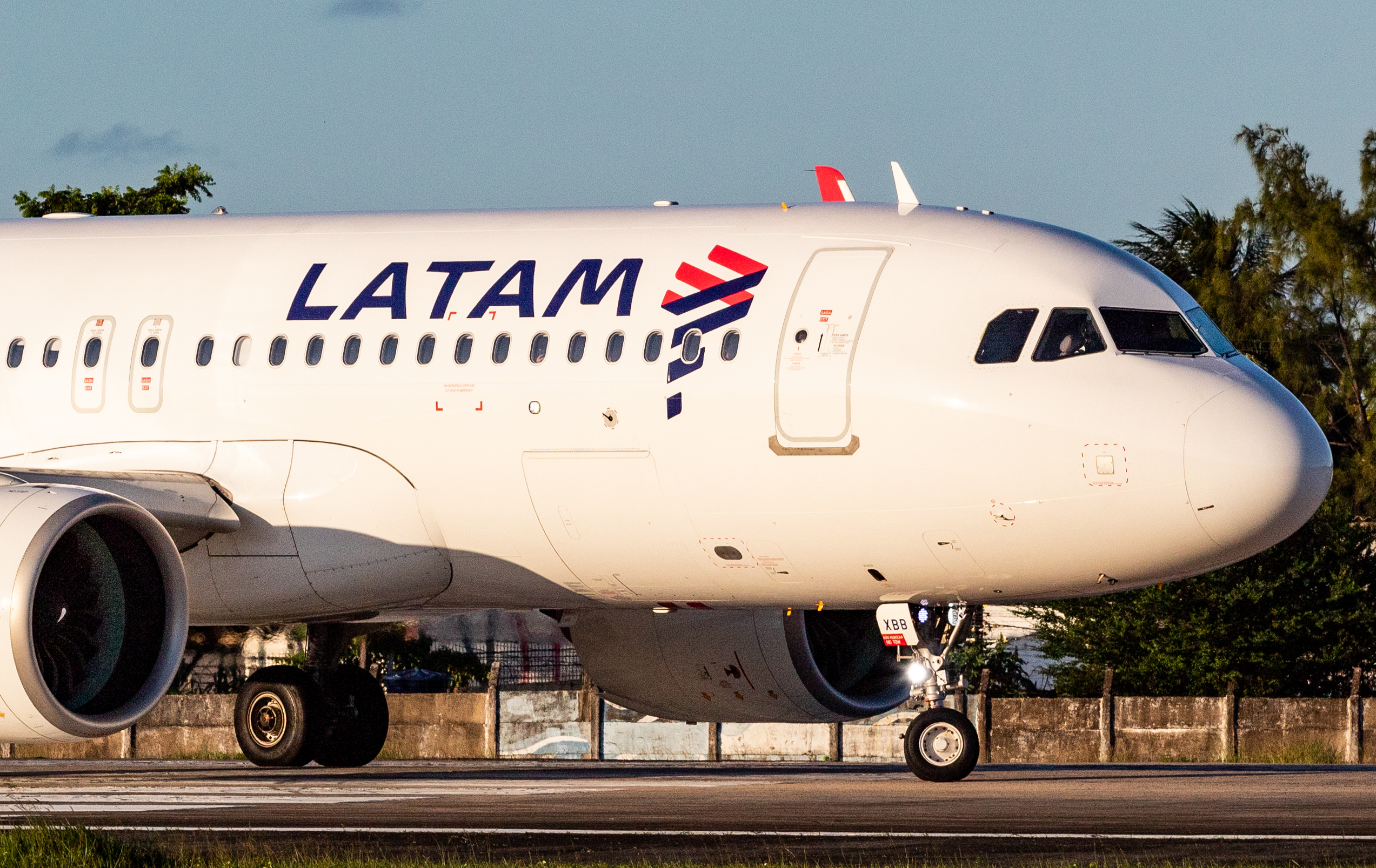 PR-XBB - Airbus A320 NEO - LATAM Airlines - Blog do Spotter