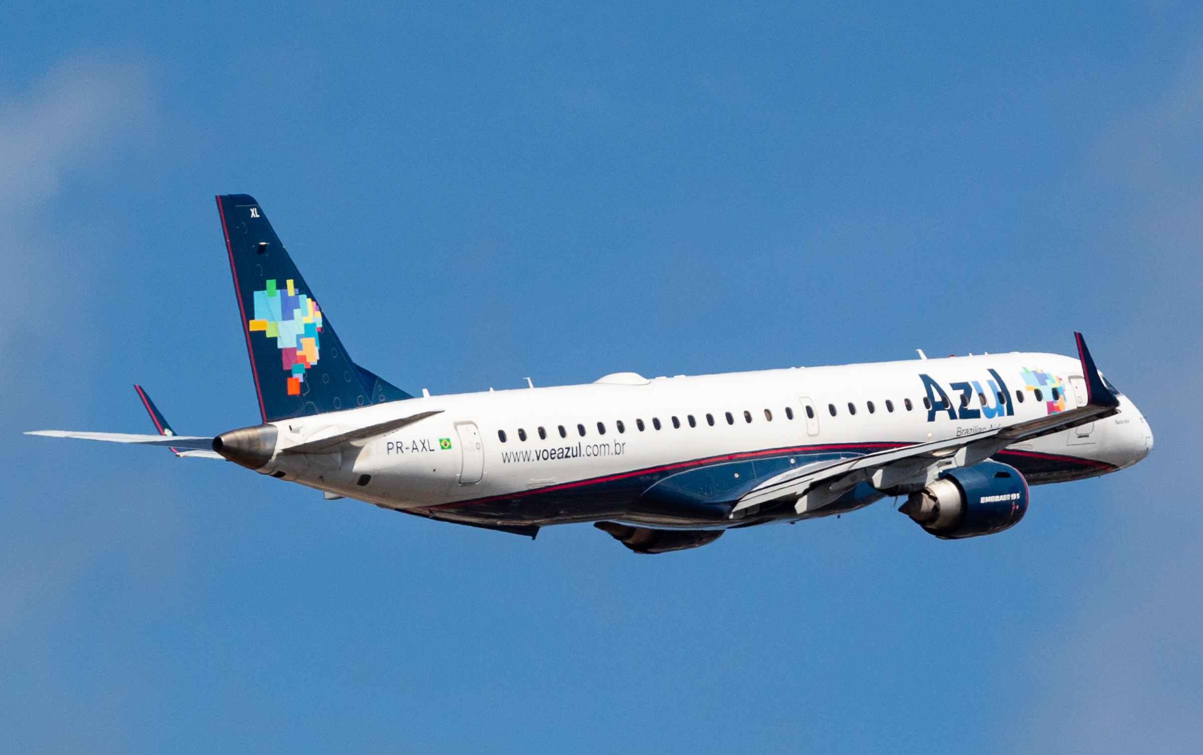 PR-AXL – Embraer 195 – Azul Linhas Aéreas - Blog do Spotter