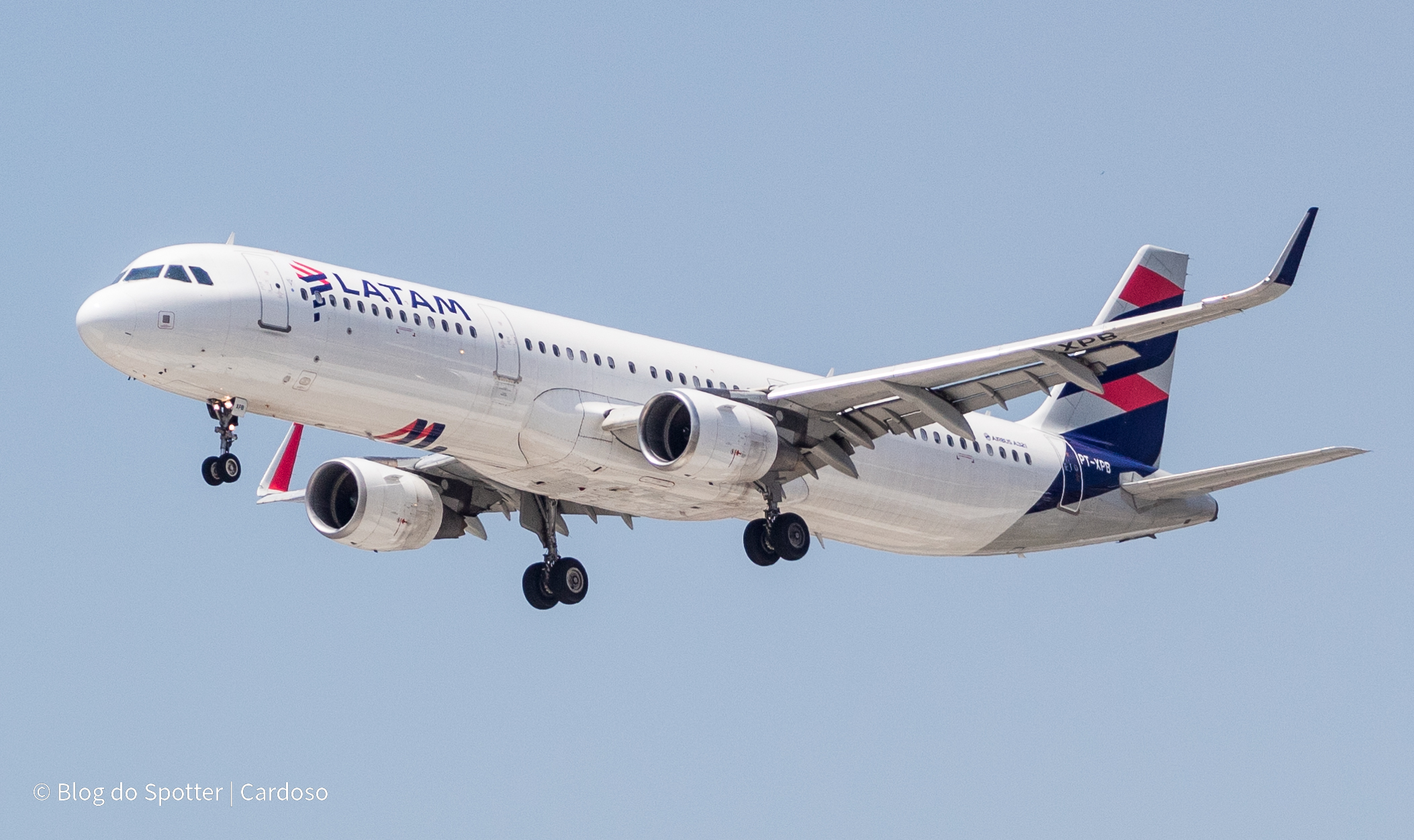 PT-XPB – Airbus A321-211 – LATAM Airlines