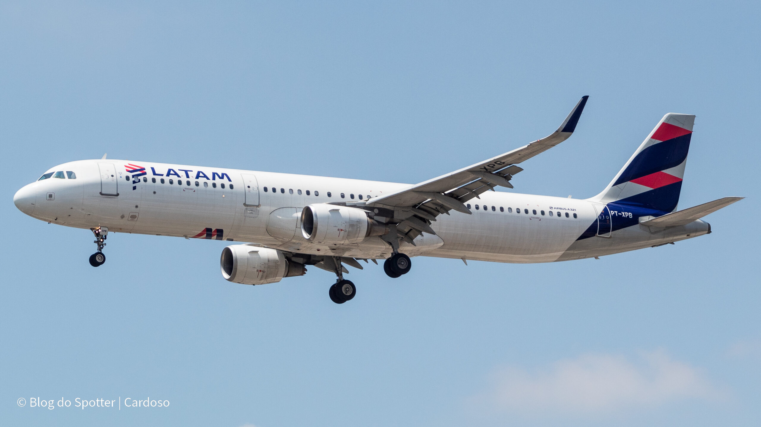 PT-XPB - Airbus A321-211 - LATAM Airlines