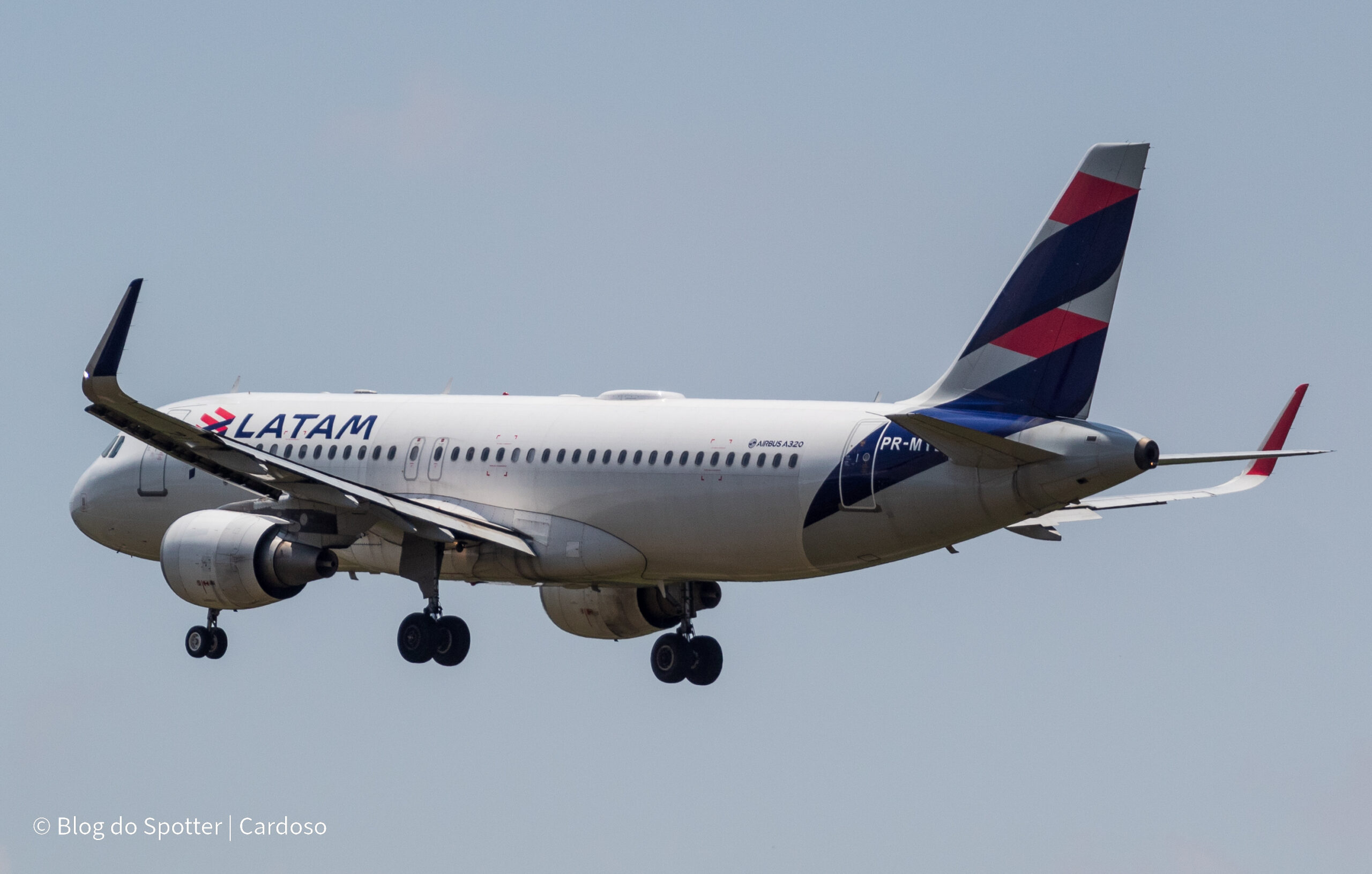 PR-MYZ - Airbus A320-214 - LATAM Airlines